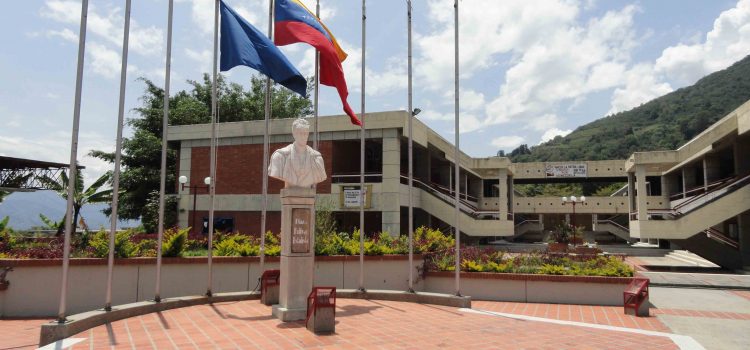 Plan Universidad en Casa es excluyente e inviable en Venezuela