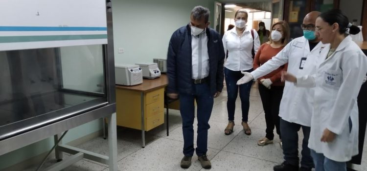 Centralización de pruebas PCR perjudica la atención de casos COVID-19 en Venezuela Centralización de pruebas PCR perjudica la atención de casos COVID-19 en Venezuela