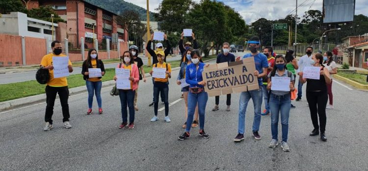 Liberen a Erickvaldo