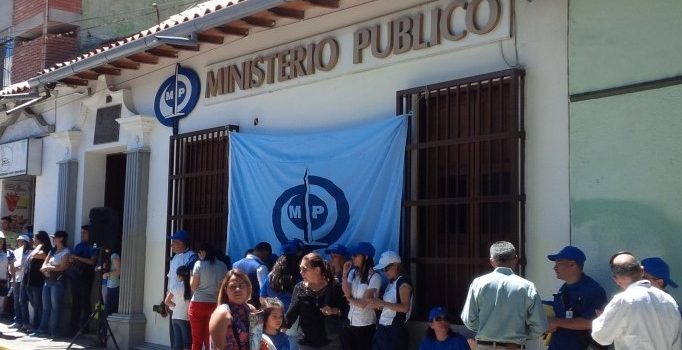 Fiscales despedidos ilegalmente en 2017 siguen sin recibir justicia Fiscales despedidos ilegalmente en 2017 siguen sin recibir justicia