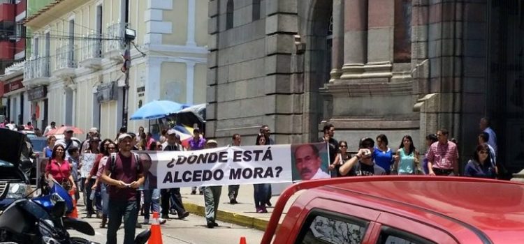 Este #27Feb se cumplen 8 años de las desapariciones forzadas de Alcedo Mora y los hermanos Vergel