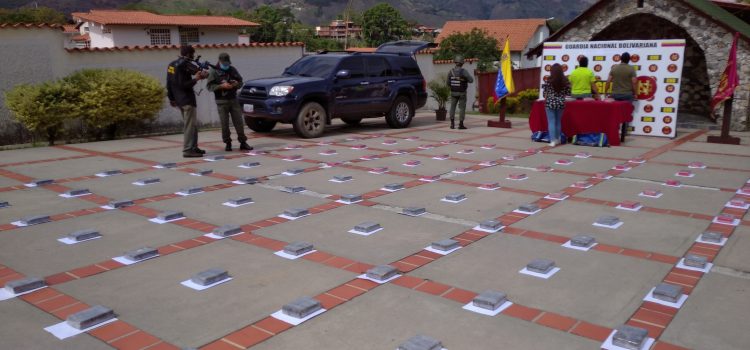 Dos tenientes del Ejército permanecen presos en Mérida acusados sin pruebas por tráfico de drogas Dos tenientes del Ejército permanecen presos en Mérida acusados sin pruebas por tráfico de drogas